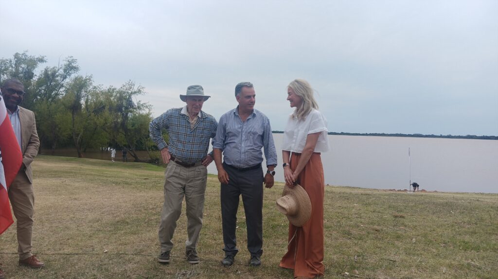 Entrega de islas a Uruguay.