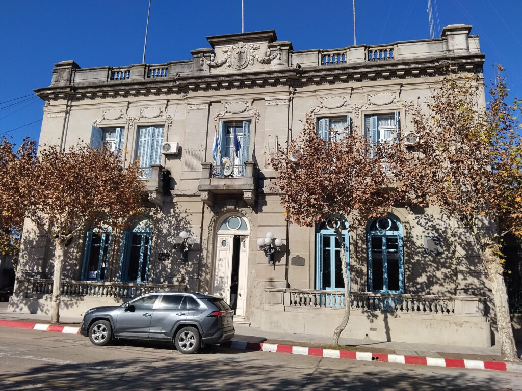 Palacio municipal. Intendencia de Río Negro.